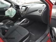 ✅ 2017 Hyundai Veloster • VIN: KMHTC6AD2HU318100 • Lot: 86304344. Wystawiony na Copart z przebiegiem Nie podano. Bezpłatny archiwum sprzedaży aukcyjnych z USA i szczegółowy raport historii pojazdu na DreamBid. Zdjęcie 8.