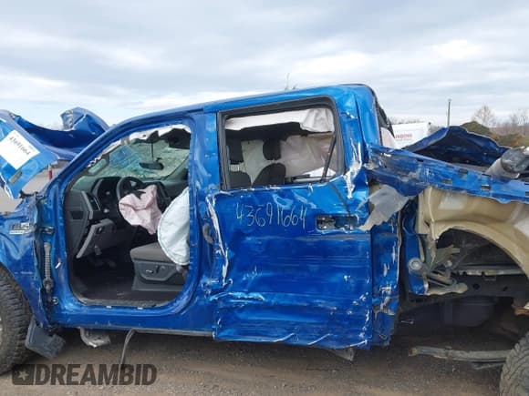 ✅ 2018 Ford F-150 Lariat • VIN: 1FTEW1EG2JKG05367 • Lot: 43691664. Wystawiony na IAAI z przebiegiem 139 014 mil. Bezpłatny archiwum sprzedaży aukcyjnych z USA i szczegółowy raport historii pojazdu na DreamBid. Zdjęcie 14.