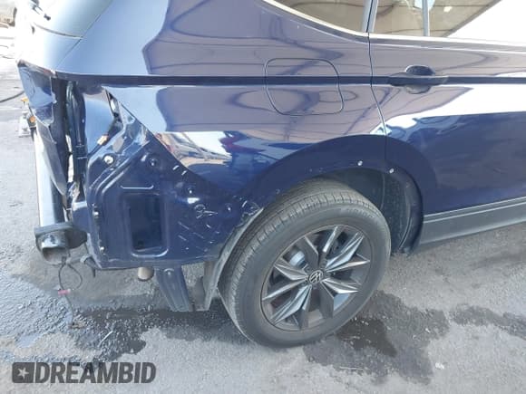 ✅ 2022 Volkswagen Tiguan SE • VIN: 3VV3B7AX0NM169565 • Lot: 43389301. Listed on IAAI with 30,159 mi. Free auction sales archive from the USA and detailed vehicle history report at DreamBid. Image 18.