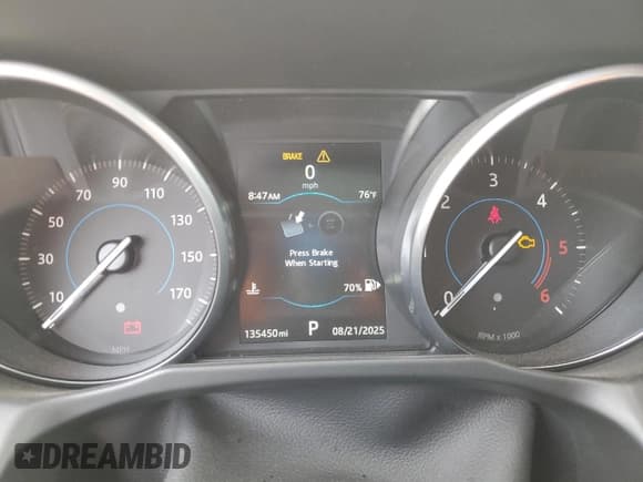 ✅ 2017 Jaguar XF 20d Premium • VIN: SAJBD4BN0HCY31538 • Lot: 69960025. Listed on Copart with 135,450 mi. Free auction sales archive from the USA and detailed vehicle history report at DreamBid. Image 9.