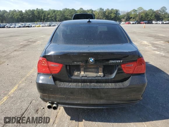 ✅ 2011 BMW 3 Series 328i • VIN: WBAPH7C55BA801993 • Lot: 92884805. Listed on Copart with 95,442 mi. Free auction sales archive from the USA and detailed vehicle history report at DreamBid. Image 6.