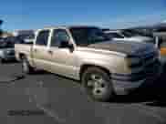 2005 Chevrolet Silverado 1500 LS with VIN 2GCEC13T851149387, listed as a Copart auction lot 89526685 with 212,128 mi miles and Salvage title. Bid and sale history available at DreamBid. Image 4.