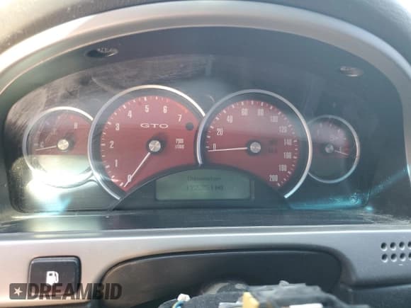 ✅ 2004 Pontiac GTO • VIN: 6G2VX12G44L223154 • Lot: 84637705. Wystawiony na Copart z przebiegiem 172 251 mil. Bezpłatny archiwum sprzedaży aukcyjnych z USA i szczegółowy raport historii pojazdu na DreamBid. Zdjęcie 9.