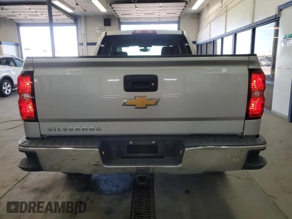 ✅ 2018 Chevrolet Silverado 1500 Work Truck • VIN: 1GCVKNEHXJZ198742 • Lot: 53236905. Wystawiony na Copart z przebiegiem 111 990 mil. Bezpłatny archiwum sprzedaży aukcyjnych z USA i szczegółowy raport historii pojazdu na DreamBid. Zdjęcie 6.