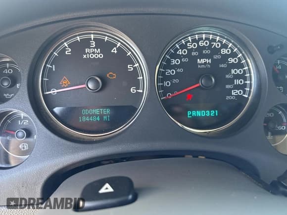 ✅ 2007 Chevrolet Avalanche LS • VIN: 3GNEC12087G310314 • Lot: 67631595. Listed on Copart with 184,484 mi. Free auction sales archive from the USA and detailed vehicle history report at DreamBid. Image 8.