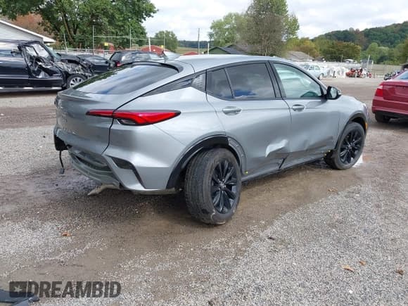 ✅ 2025 Buick Envista Sport Touring • VIN: KL47LBEP4SB019529 • Lot: 43287729. Listed on IAAI with 15,254 mi. Free auction sales archive from the USA and detailed vehicle history report at DreamBid. Image 4.