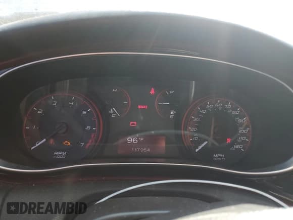 ✅ 2015 Dodge Dart SXT • VIN: 1C3CDFBBXFD435245 • Лот: 81315085. Опубликован ранее на Copart с пробегом 117 954 миль. Бесплатный доступ к архиву аукционных продаж из США и подробный отчёт об истории автомобиля на DreamBid. Изображение 9.