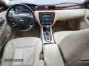 2010 Chevrolet Impala LT z VIN 2G1WB5EN5A1172500, wystawiony jako Copart lot #91086775 z przebiegiem 110 959 mil mil oraz Szkoda całkowita • Salvage title. Historia ofert i sprzedaży dostępna na DreamBid. Obrazek 8.