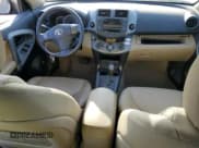 ✅ 2009 Toyota RAV4 • VIN: 2T3ZF31V39W001167 • Лот: 65728645. Опубликован ранее на Copart с пробегом 68 998 миль. Бесплатный доступ к архиву аукционных продаж из США и подробный отчёт об истории автомобиля на DreamBid. Изображение 8.