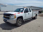 ✅ 2013 Chevrolet Silverado 2500HD • VIN: 1GB2KVCG3DZ319164 • Lot: 42796361. Wystawiony na IAAI z przebiegiem 267 872 mil. Bezpłatny archiwum sprzedaży aukcyjnych z USA i szczegółowy raport historii pojazdu na DreamBid. Zdjęcie 17.