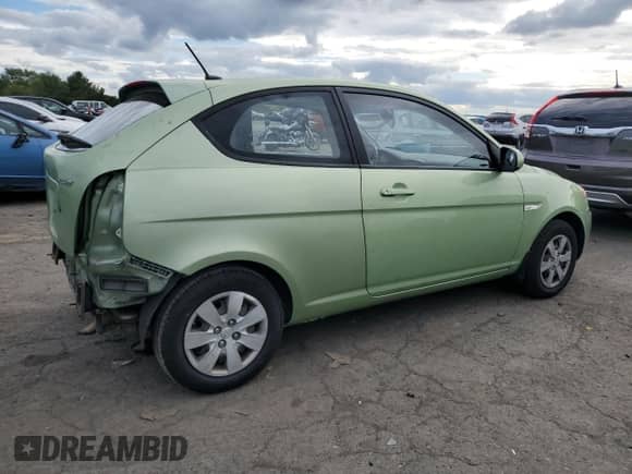 2010 Hyundai Accent GS с VIN KMHCM3AC1AU162060, выставлен на аукционе Copart как лот 72348784 с пробегом 151 941 миль миль и Списание • Salvage title. История ставок и продаж доступна на DreamBid. Изображение 3.