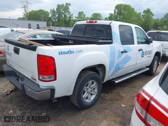 ✅ 2012 GMC Sierra 1500 SLE • VIN: 3GTP2VE77CG119109 • Lot: 42388856. Wystawiony na IAAI z przebiegiem 194 482 mil. Bezpłatny archiwum sprzedaży aukcyjnych z USA i szczegółowy raport historii pojazdu na DreamBid. Zdjęcie 4.