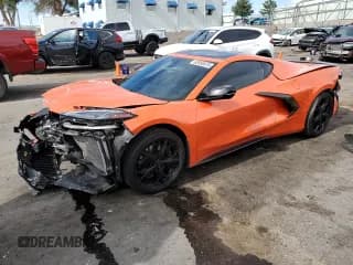 ✅ 2020 Chevrolet Corvette 2LT • VIN: 1G1Y72D45L5118200 • Lot: 62856975. Wystawiony na Copart z przebiegiem 19 367 mil. Bezpłatny archiwum sprzedaży aukcyjnych z USA i szczegółowy raport historii pojazdu na DreamBid. Zdjęcie 1.