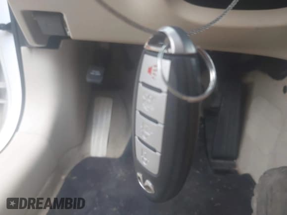 ✅ 2015 Infiniti Q50 Premium • VIN: JN1BV7AP8FM330939 • Lot: 43102515. Listed on IAAI with 139,222 mi. Free auction sales archive from the USA and detailed vehicle history report at DreamBid. Image 11.