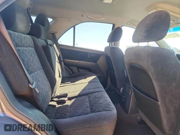 ✅ 2008 Kia Sorento LX • VIN: KNDJD735585855784 • Лот: 87270815. Опубликован ранее на Copart с пробегом 226 294 миль. Бесплатный доступ к архиву аукционных продаж из США и подробный отчёт об истории автомобиля на DreamBid. Изображение 11.