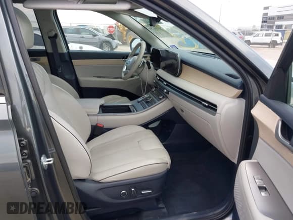 ✅ 2023 Hyundai Palisade Limited • VIN: KM8R54GEXPU559300 • Lot: 43168759. Listed on IAAI with 37,683 mi. Free auction sales archive from the USA and detailed vehicle history report at DreamBid. Image 5.