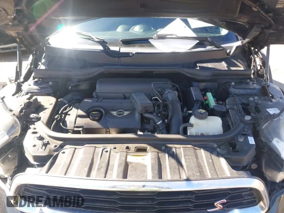 ✅ 2015 MINI Paceman S • VIN: WMWSS5C55FWN49820 • Lot: 41687396. Wystawiony na IAAI z przebiegiem 82 248 mil. Bezpłatny archiwum sprzedaży aukcyjnych z USA i szczegółowy raport historii pojazdu na DreamBid. Zdjęcie 10.