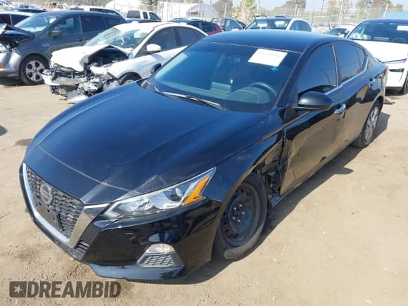 ✅ 2020 Nissan Altima S • VIN: 1N4BL4BV3LC235372 • Lot: 43588816. Listed on IAAI with 170,296 mi. Free auction sales archive from the USA and detailed vehicle history report at DreamBid. Image 17.
