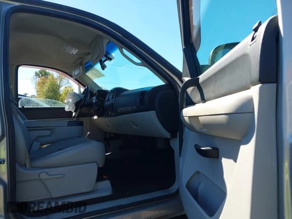 ✅ 2009 Chevrolet Silverado 1500 LT • VIN: 3GCEC23J49G179889 • Лот: 43475956. Опубликован ранее на IAAI с пробегом Не указан. Бесплатный доступ к архиву аукционных продаж из США и подробный отчёт об истории автомобиля на DreamBid. Изображение 12.