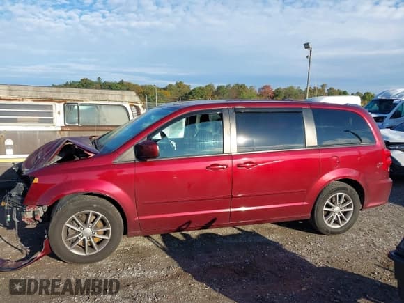 ✅ 2017 Dodge Grand Caravan SE • VIN: 2C4RDGBG2HR568637 • Lot: 43435938. Wystawiony na IAAI z przebiegiem 133 653 mil. Bezpłatny archiwum sprzedaży aukcyjnych z USA i szczegółowy raport historii pojazdu na DreamBid. Zdjęcie 13.