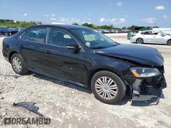 ✅ 2014 Volkswagen Passat S • VIN: 1VWAP7A31EC011318 • Lot: 56910655. Listed on Copart with 185,763 mi. Free auction sales archive from the USA and detailed vehicle history report at DreamBid. Image 4.