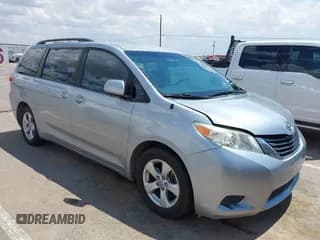 ✅ 2014 Toyota Sienna LE • VIN: 5TDKK3DC5ES453432 • Lot: 43070441. Listed on IAAI with 251,492 mi. Free auction sales archive from the USA and detailed vehicle history report at DreamBid. Image 1.