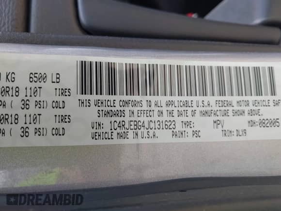 2018 Jeep Grand Cherokee Limited z VIN 1C4RJEBG4JC131623, wystawiony jako IAAI lot #42806022 z przebiegiem 137 938 mil mil oraz . Historia ofert i sprzedaży dostępna na DreamBid. Obrazek 9.