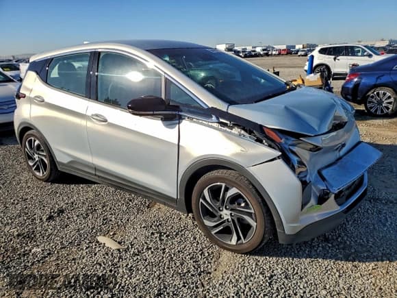 ✅ 2023 Chevrolet Bolt EV 2LT • VIN: 1G1FX6S00P4122973 • Lot: 94489725. Listed on Copart with 6,882 mi. Free auction sales archive from the USA and detailed vehicle history report at DreamBid. Image 4.
