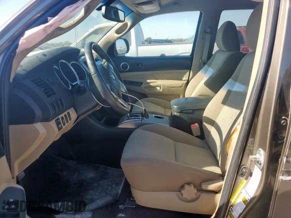 ✅ 2012 Toyota Tacoma PreRunner • VIN: 5TFJX4GN5CX008910 • Лот: 85947725. Опубликован ранее на Copart с пробегом 113 132 миль. Бесплатный доступ к архиву аукционных продаж из США и подробный отчёт об истории автомобиля на DreamBid. Изображение 7.