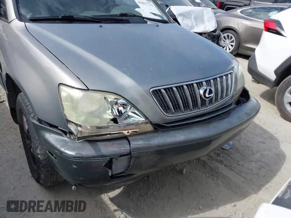 ✅ 2002 Lexus RX 300 • VIN: JTJGF10U320121949 • Lot: 43037713. Wystawiony na IAAI z przebiegiem 257 430 mil. Bezpłatny archiwum sprzedaży aukcyjnych z USA i szczegółowy raport historii pojazdu na DreamBid. Zdjęcie 6.