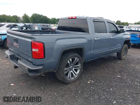 ✅ 2015 GMC Sierra 1500 SLT • VIN: 3GTU2VEC3FG292114 • Lot: 42853324. Listed on IAAI with 198,860 mi. Free auction sales archive from the USA and detailed vehicle history report at DreamBid. Image 4.