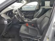 ✅ 2017 Jaguar F-Pace 20d Premium • VIN: SADCJ2BN2HA091832 • Lot: 94905125. Wystawiony na Copart z przebiegiem 76 957 mil. Bezpłatny archiwum sprzedaży aukcyjnych z USA i szczegółowy raport historii pojazdu na DreamBid. Zdjęcie 7.