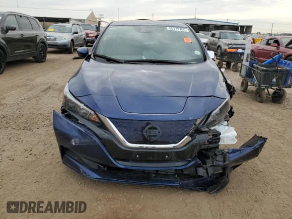 ✅ 2020 Nissan LEAF S Plus • VIN: 1N4BZ1BP6LC309964 • Lot: 68319765. Wystawiony na Copart z przebiegiem 19 766 mil. Bezpłatny archiwum sprzedaży aukcyjnych z USA i szczegółowy raport historii pojazdu na DreamBid. Zdjęcie 5.