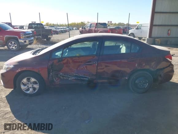 ✅ 2014 Honda Civic LX • VIN: 2HGFB2F58EH534757 • Lot: 43631111. Listed on IAAI with 150,850 mi. Free auction sales archive from the USA and detailed vehicle history report at DreamBid. Image 15.