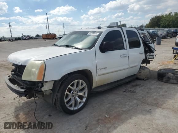 ✅ 2007 GMC Yukon SLT • VIN: 1GKFC13J07J154907 • Лот: 84248865. Опубликован ранее на Copart с пробегом 191 107 миль. Бесплатный доступ к архиву аукционных продаж из США и подробный отчёт об истории автомобиля на DreamBid. Изображение 1.
