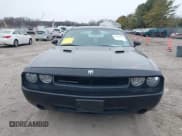 ✅ 2010 Dodge Challenger SE • VIN: 2B3CJ4DV4AH318483 • Lot: 41356521. Wystawiony na IAAI z przebiegiem 111 356 mil. Bezpłatny archiwum sprzedaży aukcyjnych z USA i szczegółowy raport historii pojazdu na DreamBid. Zdjęcie 12.