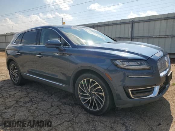 ✅ 2019 Lincoln Nautilus Reserve • VIN: 2LMPJ6LP2KBL17383 • Lot: 63593245. Listed on Copart with 76,608 mi. Free auction sales archive from the USA and detailed vehicle history report at DreamBid. Image 4.