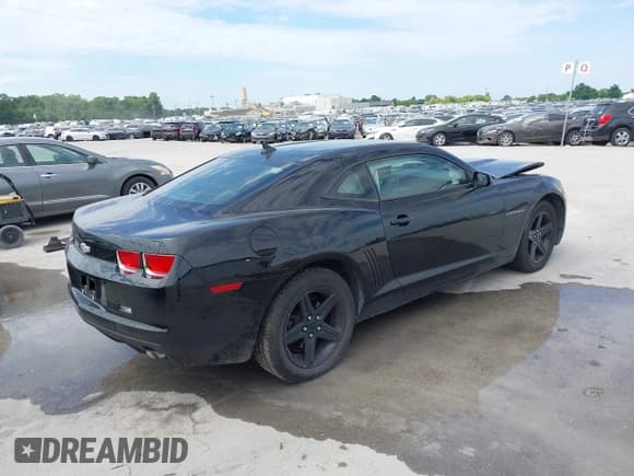 ✅ 2011 Chevrolet Camaro 1LT • VIN: 2G1FB1ED8B9139381 • Лот: 42603859. Опубликован ранее на IAAI с пробегом 146 444 миль. Бесплатный доступ к архиву аукционных продаж из США и подробный отчёт об истории автомобиля на DreamBid. Изображение 4.