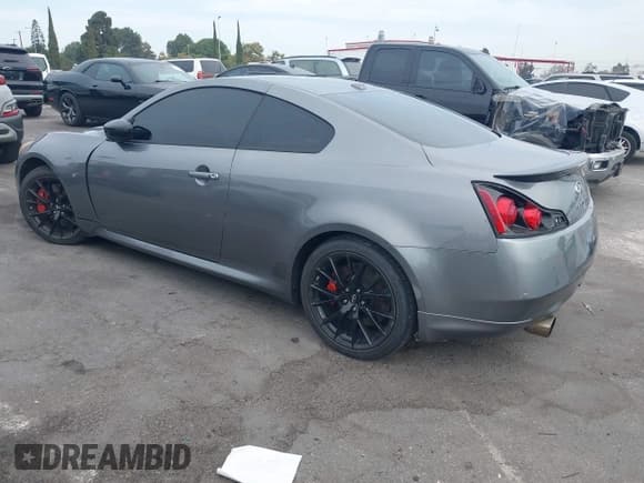 ✅ 2015 Infiniti Q60 S Limited • VIN: JN1CV6EK7FM870361 • Лот: 43065988. Опубликован ранее на IAAI с пробегом Не указан. Бесплатный доступ к архиву аукционных продаж из США и подробный отчёт об истории автомобиля на DreamBid. Изображение 3.