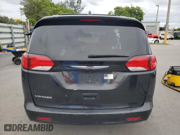 ✅ 2021 Chrysler Voyager LXi • VIN: 2C4RC1DG2MR533412 • Lot: 91730705. Wystawiony na Copart z przebiegiem 195 271 mil. Bezpłatny archiwum sprzedaży aukcyjnych z USA i szczegółowy raport historii pojazdu na DreamBid. Zdjęcie 6.