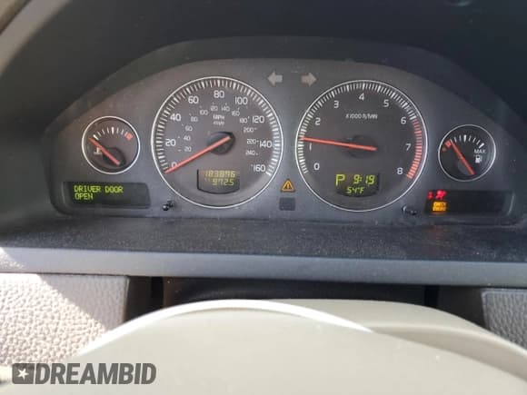 ✅ 2008 Volvo XC90 I6 • VIN: YV4CM982081459222 • Lot: 53092045. Listed on Copart with 183,876 mi. Free auction sales archive from the USA and detailed vehicle history report at DreamBid. Image 9.