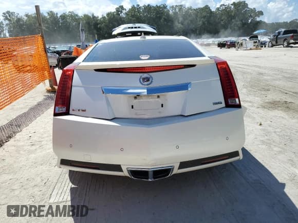 ✅ 2011 Cadillac CTS Performance • VIN: 1G6DJ1ED9B0123768 • Lot: 83773885. Wystawiony na Copart z przebiegiem 94 770 mil. Bezpłatny archiwum sprzedaży aukcyjnych z USA i szczegółowy raport historii pojazdu na DreamBid. Zdjęcie 6.