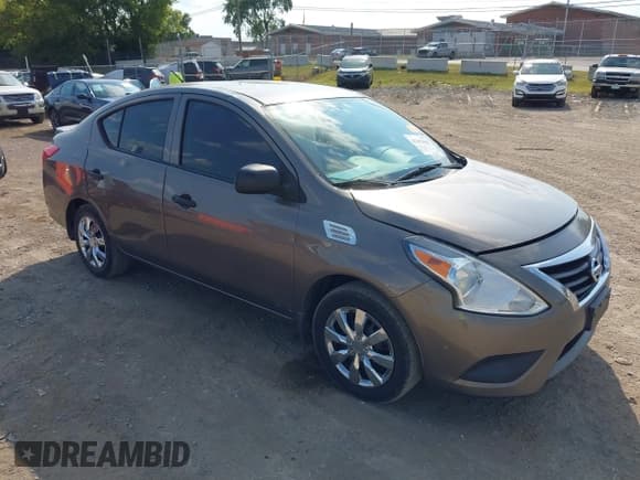 ✅ 2015 Nissan Versa S • VIN: 3N1CN7APXFL818935 • Лот: 43192615. Опубликован ранее на IAAI с пробегом 161 061 миль. Бесплатный доступ к архиву аукционных продаж из США и подробный отчёт об истории автомобиля на DreamBid. Изображение 1.