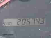 2002 Toyota Highlander z VIN JTEGD21A620038093, wystawiony jako IAAI lot #42303785 z przebiegiem 205 743 mil mil oraz . Historia ofert i sprzedaży dostępna na DreamBid. Obrazek 12.