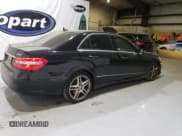 ✅ 2013 Mercedes-Benz E 550 Sport • VIN: WDDHF9BB8DA728725 • Lot: 82929844. Wystawiony na Copart z przebiegiem 176 987 mil. Bezpłatny archiwum sprzedaży aukcyjnych z USA i szczegółowy raport historii pojazdu na DreamBid. Zdjęcie 3.