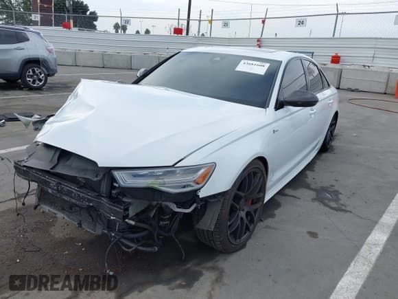 ✅ 2016 Audi A6 Prestige • VIN: WAUHGAFCXGN104723 • Lot: 43681608. Listed on IAAI with 47,915 mi. Free auction sales archive from the USA and detailed vehicle history report at DreamBid. Image 2.