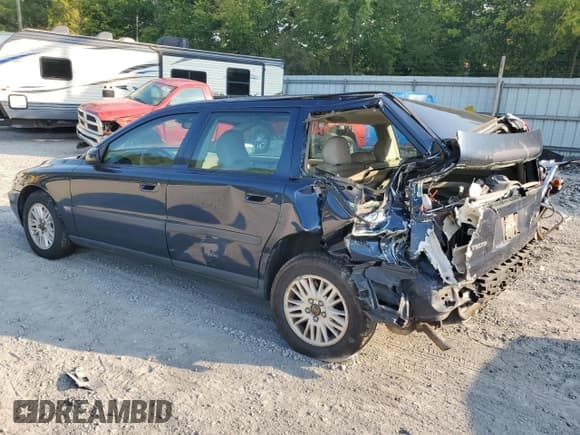 ✅ 2004 Volvo V70 • VIN: YV1SW61T942426583 • Лот: 68699624. Опубликован ранее на Copart с пробегом 153 895 миль. Бесплатный доступ к архиву аукционных продаж из США и подробный отчёт об истории автомобиля на DreamBid. Изображение 2.