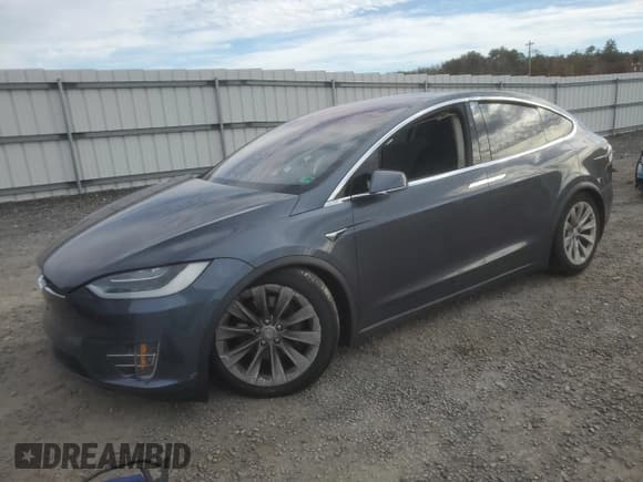 ✅ 2018 Tesla Model X 75D • VIN: 5YJXCAE26JF101407 • Лот: 91389595. Опубликован ранее на Copart с пробегом 125 851 миль. Бесплатный доступ к архиву аукционных продаж из США и подробный отчёт об истории автомобиля на DreamBid. Изображение 1.