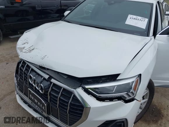 ✅ 2023 Audi Q3 S line Premium • VIN: WA1DECF36P1021746 • Lot: 41885317. Listed on IAAI with 12,539 mi. Free auction sales archive from the USA and detailed vehicle history report at DreamBid. Image 6.