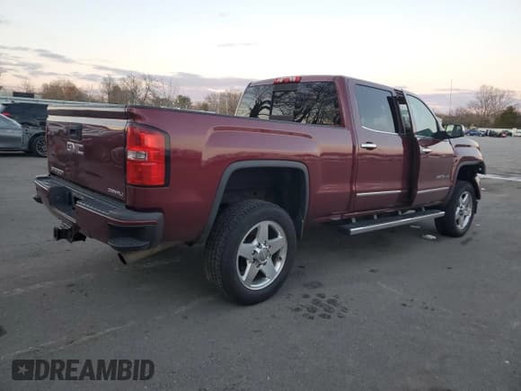✅ 2015 GMC Sierra 2500HD Denali • VIN: 1GT120EG5FF165097 • Lot: 86124294. Listed on Copart with 115,572 mi. Free auction sales archive from the USA and detailed vehicle history report at DreamBid. Image 3.